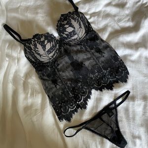 Victoria’s Secret Lace Corset & Panty, 34B/S